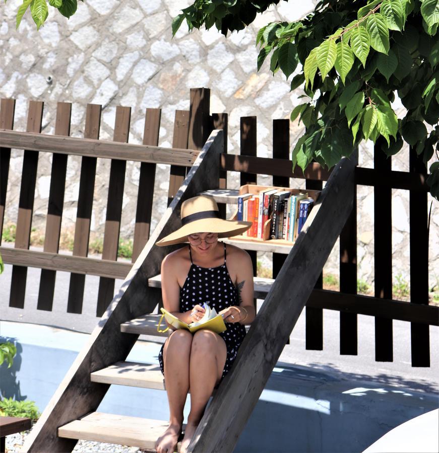 Ostello Redo Backpacker'S Gangneung Esterno foto