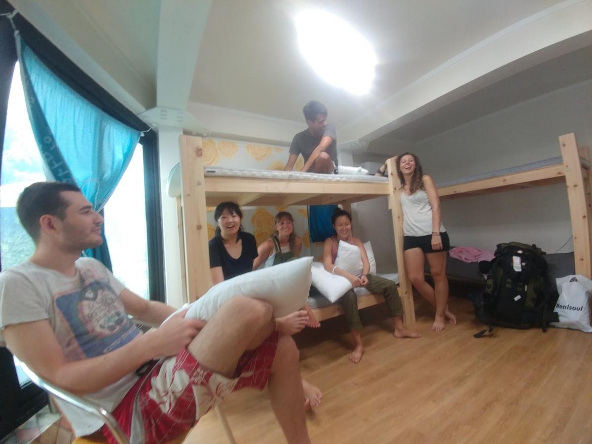 Ostello Redo Backpacker'S Gangneung Esterno foto