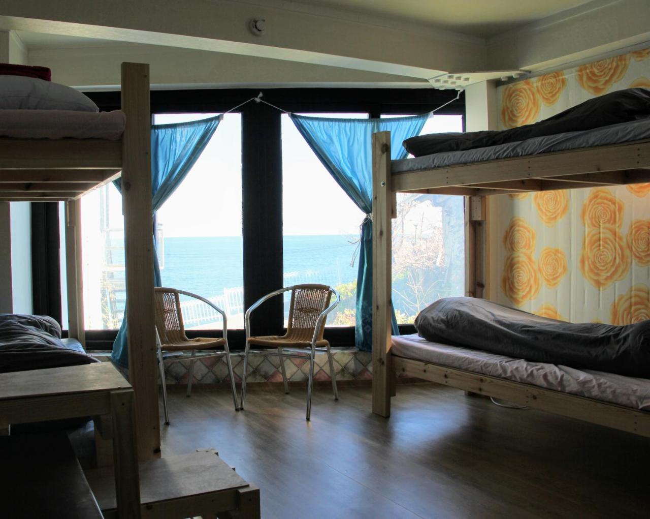 Ostello Redo Backpacker'S Gangneung Esterno foto